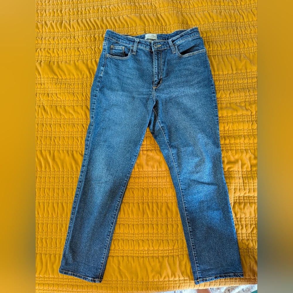 Universal Thread High Rise Straight Jeans